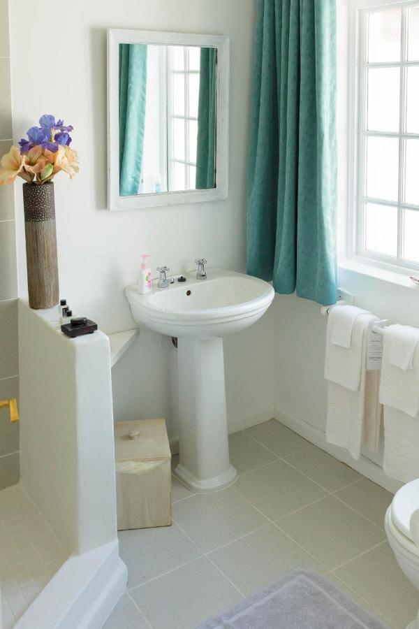 Church Hills Boutique Accommodation Riebeek-Wes エクステリア 写真